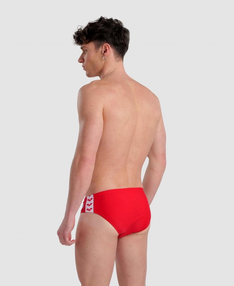 Slip de Bain Arena Icons Solid Rouge Homme | ADR-72492583